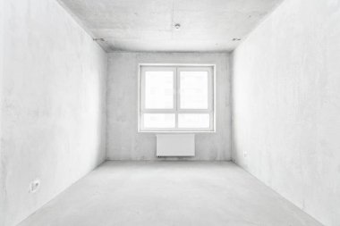 Dairenin içi gri renklerle süslenmemiş.