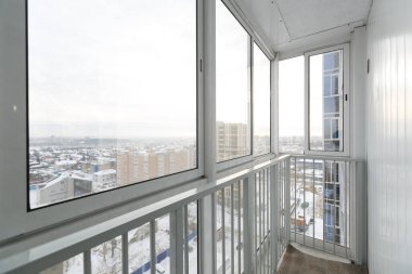 Apartmanın balkonundan manzara