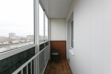 Apartmanın balkonundan manzara