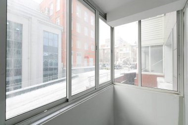 Apartmanın balkonundan manzara