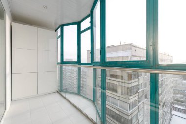 Apartmanın balkonundan manzara