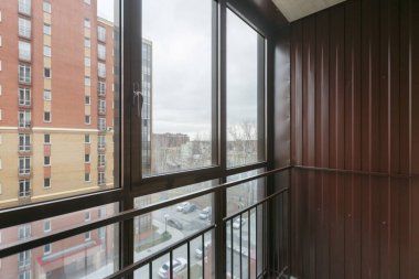 Apartmanın balkonundan manzara