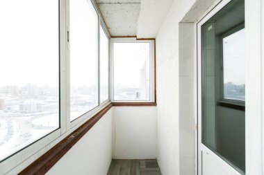 Apartmanın balkonundan manzara