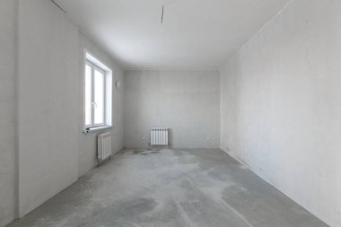 Dairenin içi gri renklerle süslenmemiş.