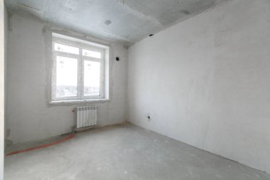 Dairenin içi gri renklerle süslenmemiş.