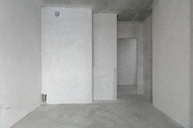 Dairenin içi gri renklerle süslenmemiş.