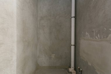 Dairenin içi gri renklerle süslenmemiş. kabaca bitir