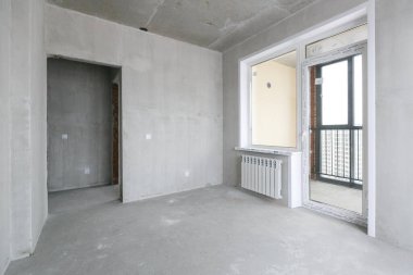 Dairenin içi gri renklerle süslenmemiş. kabaca bitir