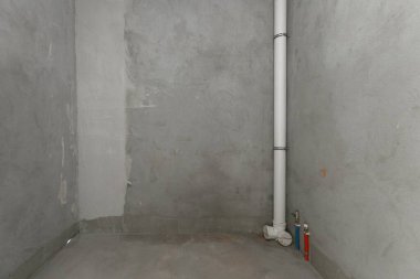 Dairenin içi gri renklerle süslenmemiş. kabaca bitir