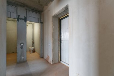 Dairenin içi gri renklerle süslenmemiş. kabaca bitir