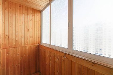 Apartmanın balkonundan manzara