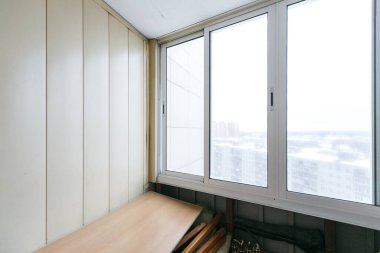 Apartmanın balkonundan manzara