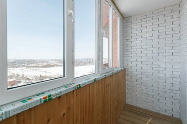 Apartmanın balkonundan manzara