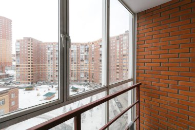 Apartmanın balkonundan manzara