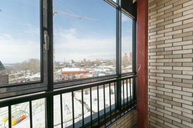 Apartmanın balkonundan manzara