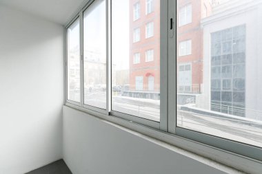Apartmanın balkonundan manzara