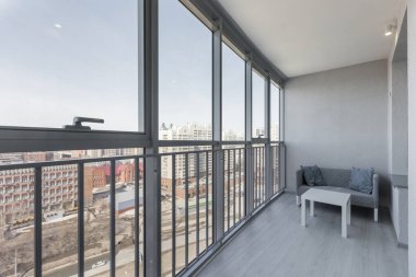 Apartmanın balkonundan manzara