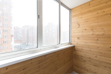 Apartmanın balkonundan manzara