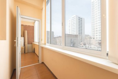 Apartmanın balkonundan manzara