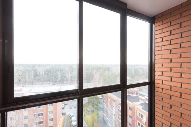 Apartmanın balkonundan manzara
