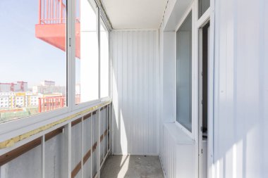 Apartmanın balkonundan manzara