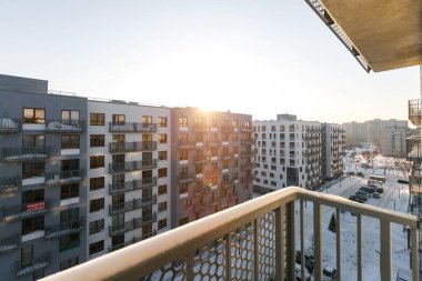Apartmanın balkonundan manzara