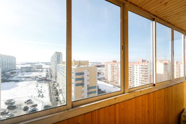 Apartmanın balkonundan manzara