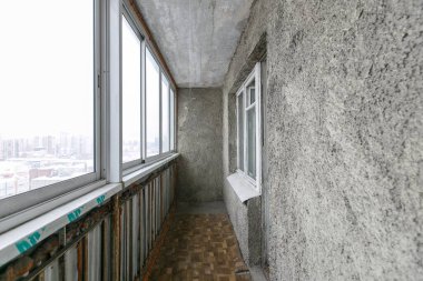 Apartmanın balkonundan manzara