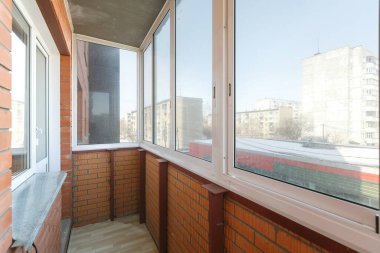 Apartmanın balkonundan manzara