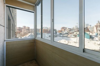 Apartmanın balkonundan manzara