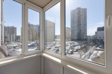 Apartmanın balkonundan manzara