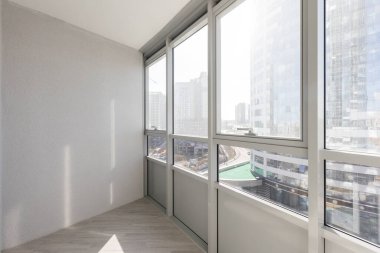 Apartmanın balkonundan manzara