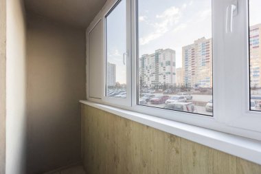 Apartmanın balkonundan manzara