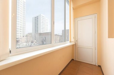 Apartmanın balkonundan manzara