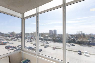 Apartmanın balkonundan manzara