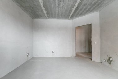 Dairenin içi gri renklerle süslenmemiş.