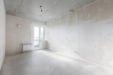 Dairenin içi gri renklerle süslenmemiş.