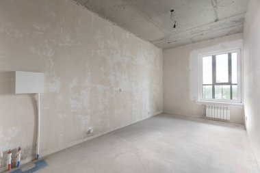 Dairenin içi gri renklerle süslenmemiş.