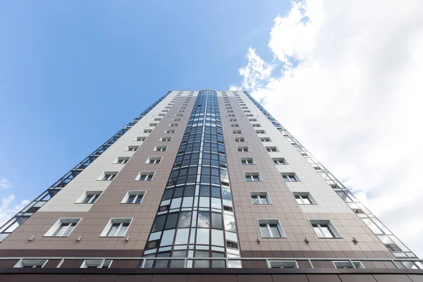 Fachada Edificio Varios Pisos Abajo Hacia Arriba —  Fotos de Stock