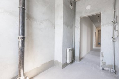 Dairenin içi gri renklerle süslenmemiş.