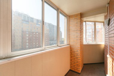 Apartmanın balkonundan manzara