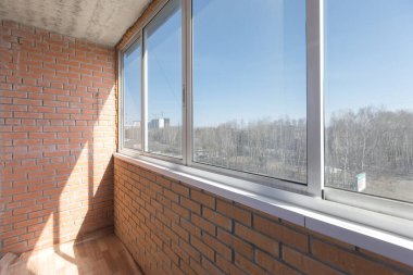 Apartmanın balkonundan manzara