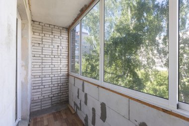 Apartmanın balkonundan manzara