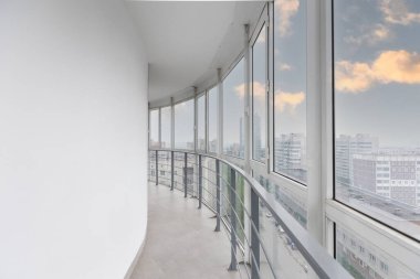 Apartmanın balkonundan manzara