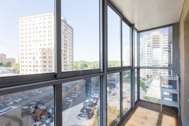 Apartmanın balkonundan manzara