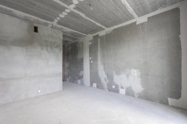 Dairenin içi gri renklerle süslenmemiş.