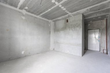 Dairenin içi gri renklerle süslenmemiş.