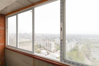 Apartmanın balkonundan manzara