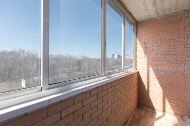 Apartmanın balkonundan manzara