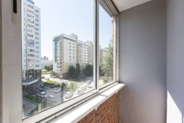 Apartmanın balkonundan manzara